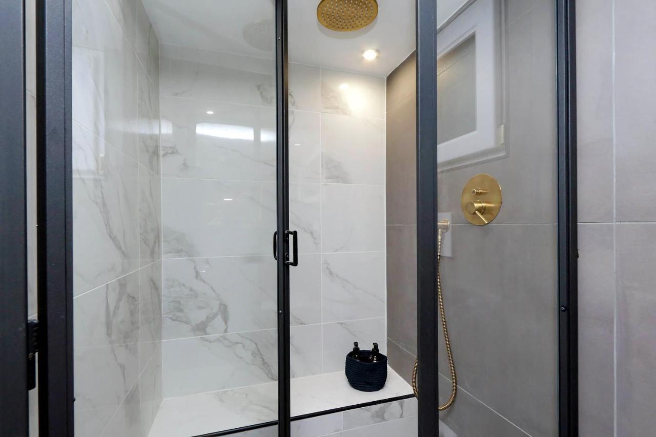Eve Guest House At Trevi Fountain روما المظهر الخارجي الصورة