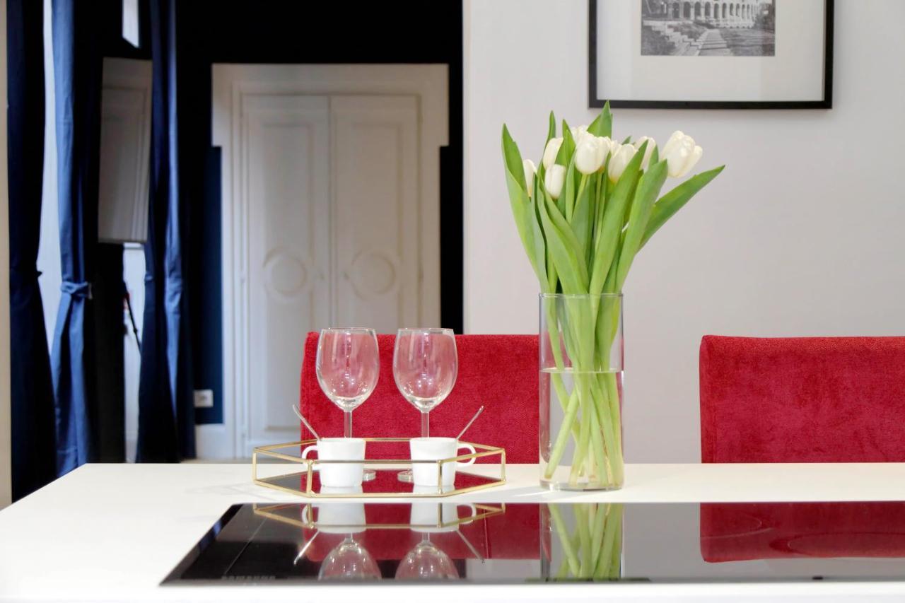 Eve Guest House At Trevi Fountain روما المظهر الخارجي الصورة