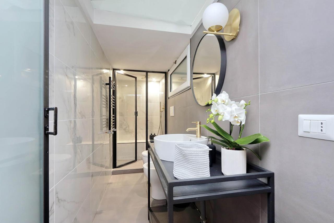 Eve Guest House At Trevi Fountain روما المظهر الخارجي الصورة