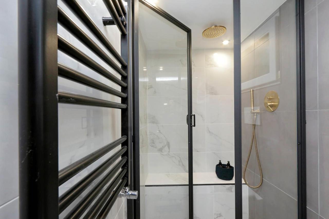Eve Guest House At Trevi Fountain روما المظهر الخارجي الصورة